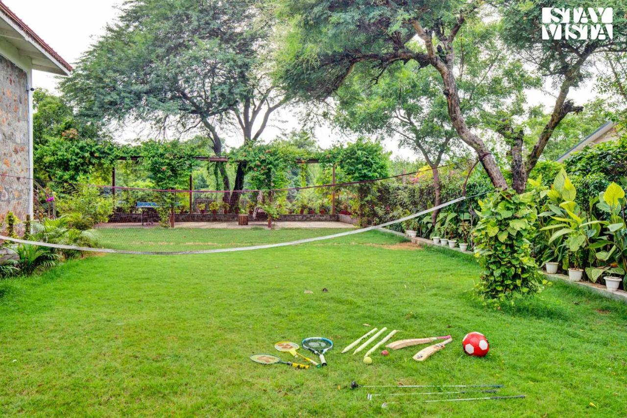Stayvista At Idyllic Farmhouse - A Glasshouse With Outdoor Pool คูร์เคาน์ ภายนอก รูปภาพ